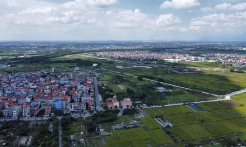 Đất lúa trong khu dân cư đã xây nhà có được chuyển sang đất ở?
