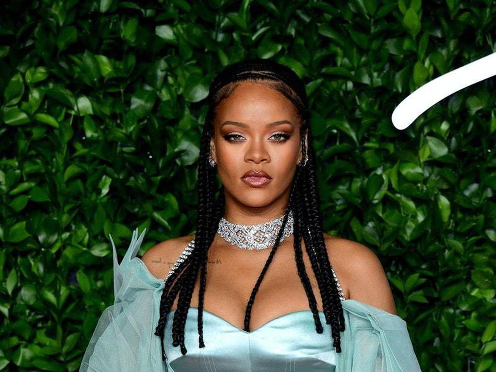 Rihanna trở thành tỷ phú USD | Báo điện tử Tiền Phong