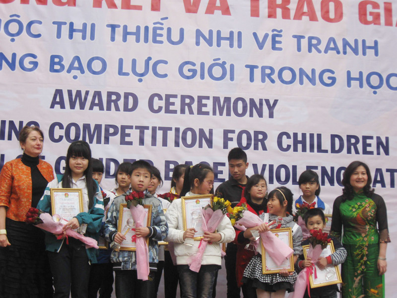 Vẽ tranh phòng chống bạo lực học đường