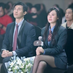 Midu được ông xã Minh Đạt tháp tùng trong buổi ra mắt phim đầu tay 