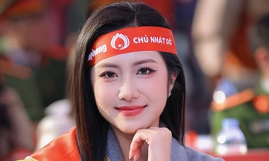 Hà Trúc Linh: 'Tôi ấn tượng khi sinh viên đến Chủ Nhật Đỏ đông và nhiệt huyết đến vậy'