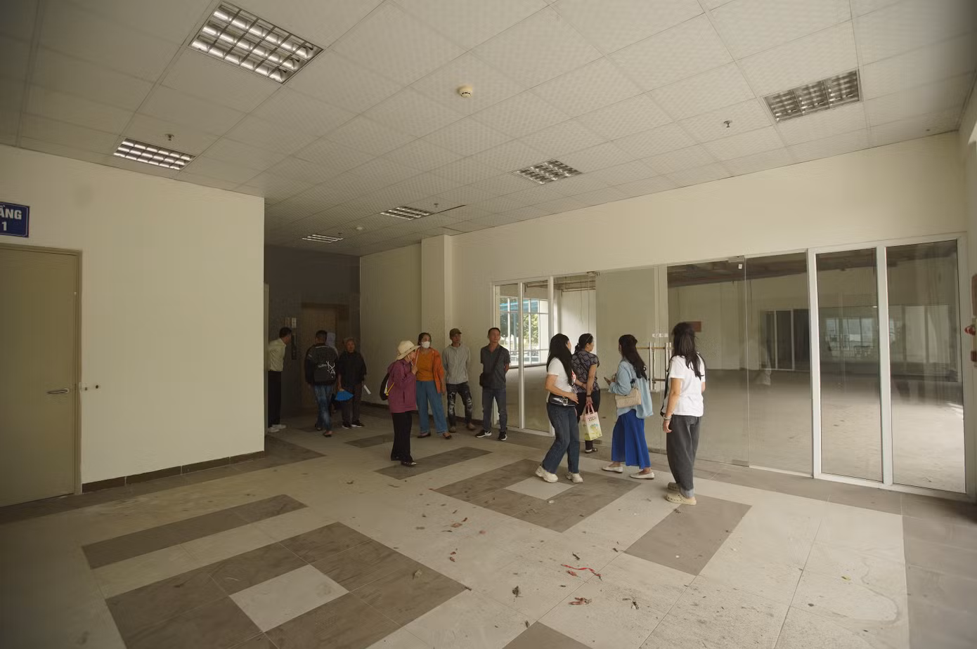 06352.jpg