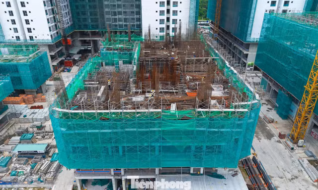 BĐS nhận tiền cọc trước khi đủ pháp lý: Đẩy rủi ro về phía khách hàng?