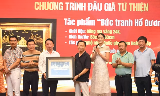 Đêm gala Giải Tiền Phong Golf Championship - Non sông một dải lần 2 gây quỹ hơn 279 triệu cho hoạt động an sinh