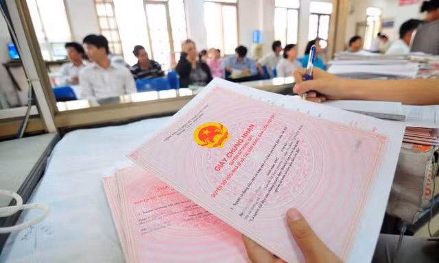Tâm lý sợ sai khiến việc cấp sổ đỏ lần đầu ở TPHCM quá ít