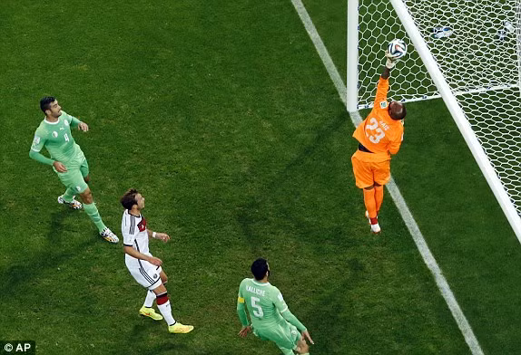  [VIDEO] Đức – Algeria (2-1): Die Mannschaft thắng nhọc