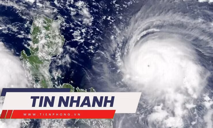 TIN NHANH: Bão mới Yinxing mạnh lên từng giờ, hướng đi 'lạ thường' hướng về Biển Đông