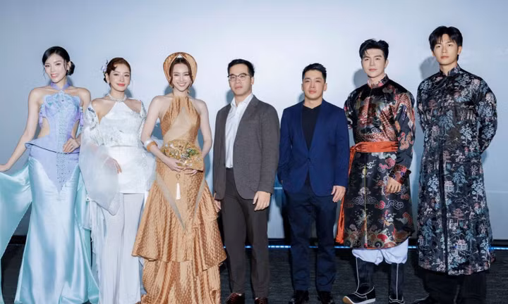 NSX "Chị Chị Em Em 3" hé lộ những thay đổi phút chót, Lan Ngọc suýt từ chối