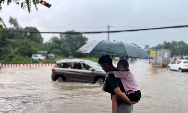 Sở GD&ĐT Hà Nội cho học sinh toàn thành phố nghỉ học ngày mai