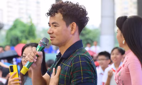 NSND Xuân Bắc giao lưu với 1.500 học sinh tại chương trình 'Cùng Tiền Phong nâng bước em tới trường'
