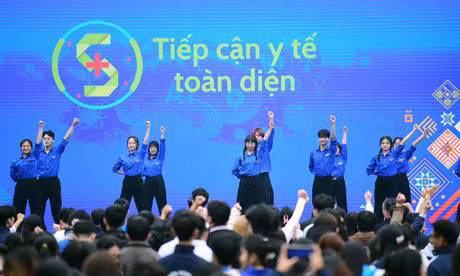 Tiếp cận y tế toàn diện nâng cao chăm sóc sức khỏe mọi người dân