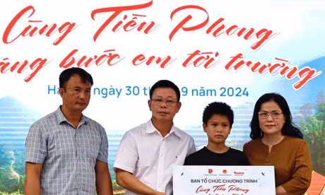 Cùng Tiền Phong nâng bước em tới trường: Mang tiếng cười trở lại sau dông bão