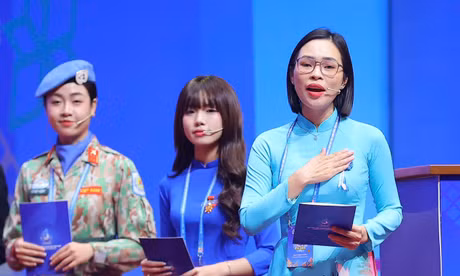 Màn tham luận đặc biệt tại Đại hội Hội LHTN Việt Nam lần thứ IX 