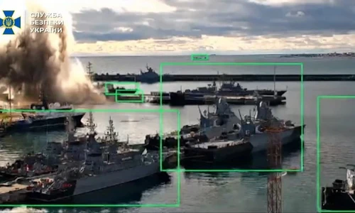 Ukraine tuyên bố dùng xuồng không người lái tấn công tàu ngầm Nga