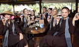 Dàn 'mỹ nhân' quốc tế 'Miss Charm 2025' thích thú với ẩm thực Việt Nam, 'bắt trend' gen Z ‘Em là con gái miền Tây’