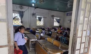 Nhiều trường học ở TPHCM xuống cấp