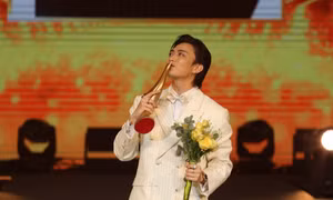 Cống Hiến 2026: Phùng Khánh Linh chưa được ăn mừng, SOOBIN thắng 3 mà có 4 cúp