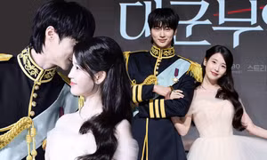 Perfect Crown: IU 10 giây tạo 10 dáng, bùng nổ chemistry với Byeon Woo Seok