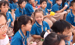 Tiểu học Thanh Xuân Nam đón học sinh lớp 1: Tween mê sân khấu đặc biệt của thầy cô