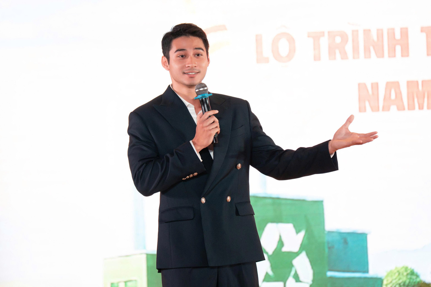 Hoa hậu Bảo Ngọc nêu bật khoảng trống 1.000 tỷ USD