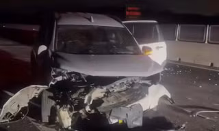 Xe 7 chỗ gặp nạn trên cao tốc chưa mở, 3 người nhập viện