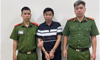 Khởi tố người đàn ông đánh shipper chảy máu mũi ở TPHCM
