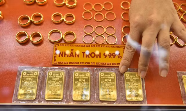 Giá vàng thấp nhất 3 tháng qua