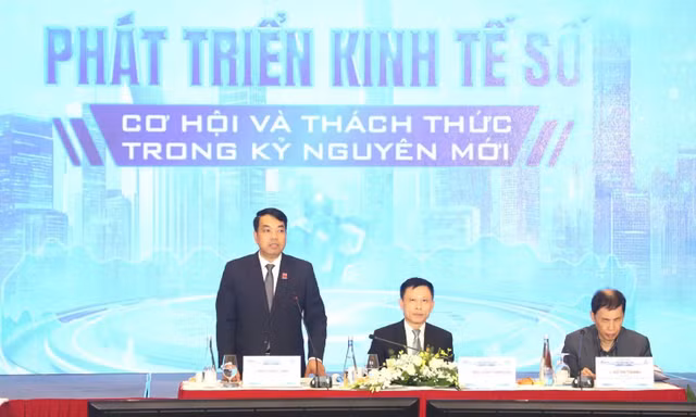 Kiến nghị vay vốn lãi suất 0% để chuyển đổi số