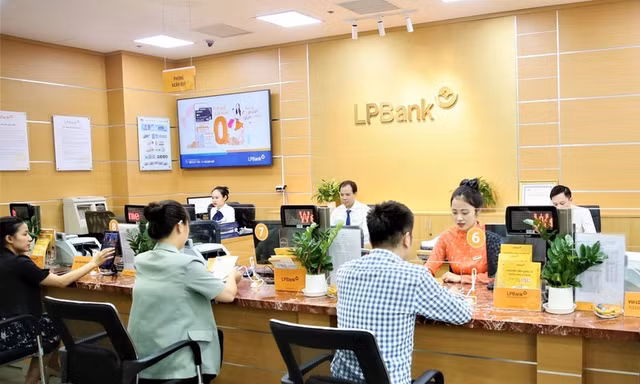 Làn sóng chia cổ tức cao hiếm thấy 