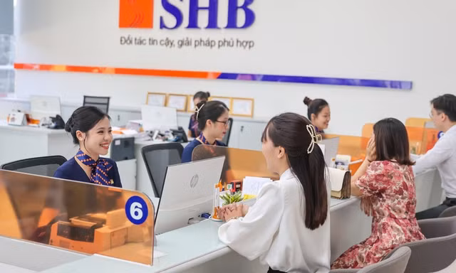 Làn sóng tăng vốn lan rộng toàn hệ thống ngân hàng