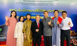 Dàn diễn viên 'Mưa đỏ', 'Địa đạo' tham dự khai mạc Tuần phim Việt Nam tại Lào