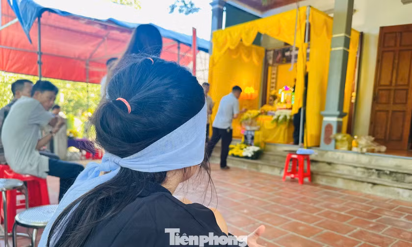 Kỳ nghỉ hè dang dở của gia đình 4 người tử nạn trên sông Ngàn Phố