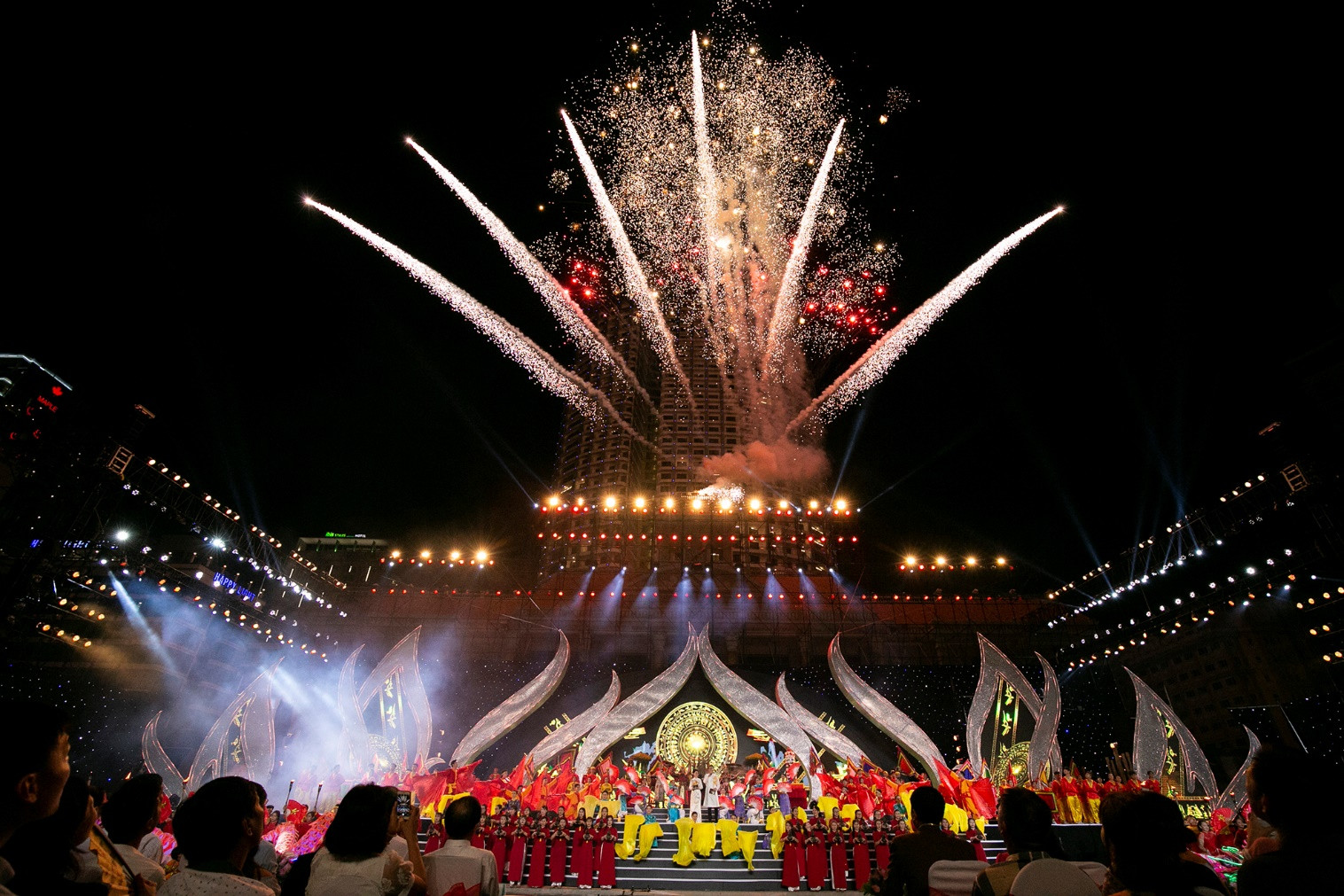 Chủ tịch Trầm hương Khánh Hòa, người cam kết đồng hành lâu dài cùng Tài năng trẻ Việt Nam ảnh 11