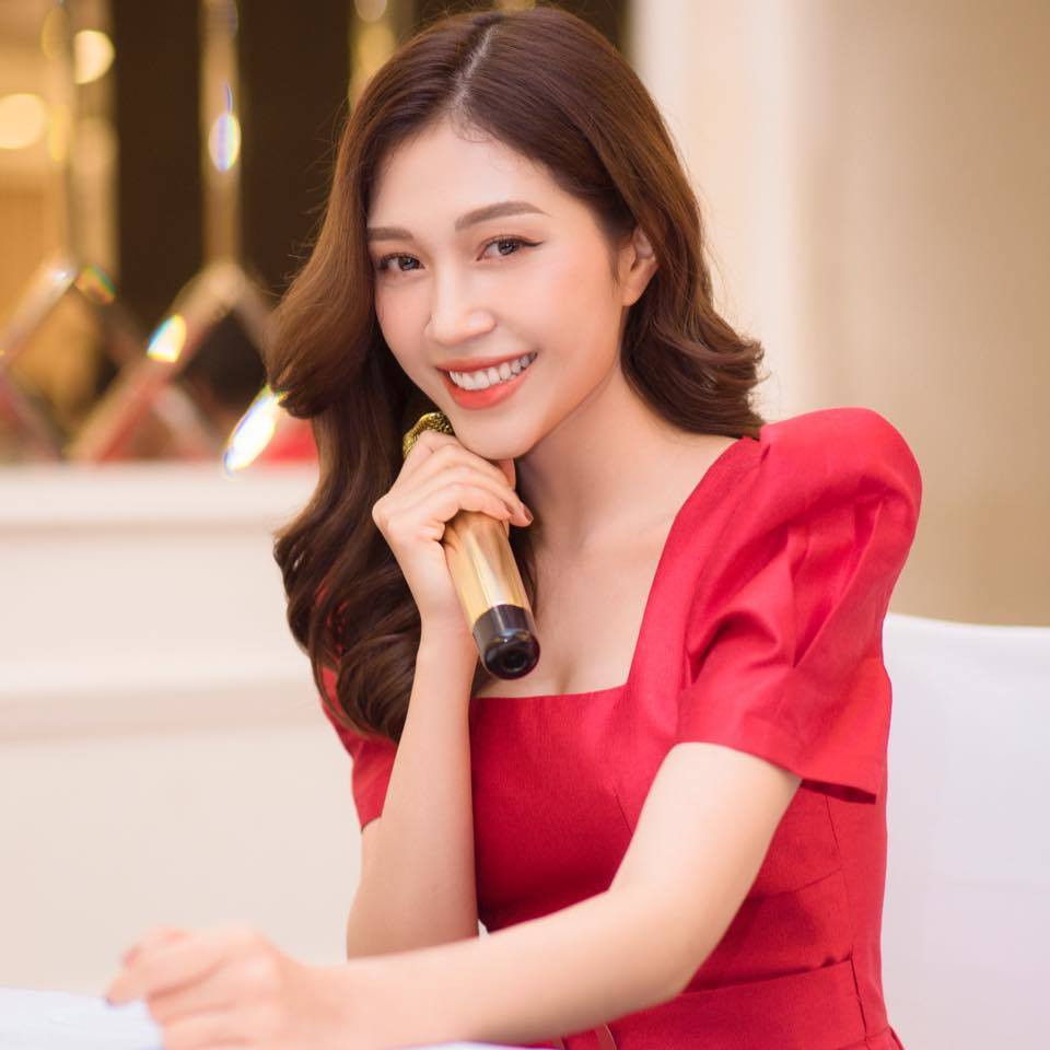 MC thể thao Ngọc Anh được tặng bút danh vì nhan sắc xinh đẹp tựa mỹ nhân Hồng Kông ảnh 1