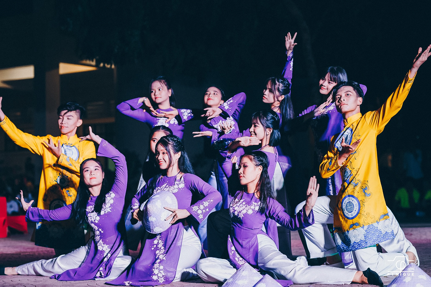 Ngôi trường trong mơ THPT Nguyễn Thượng Hiền (TP.HCM): Nắng Thượng Hiền - Nhớ thương hoài ảnh 4