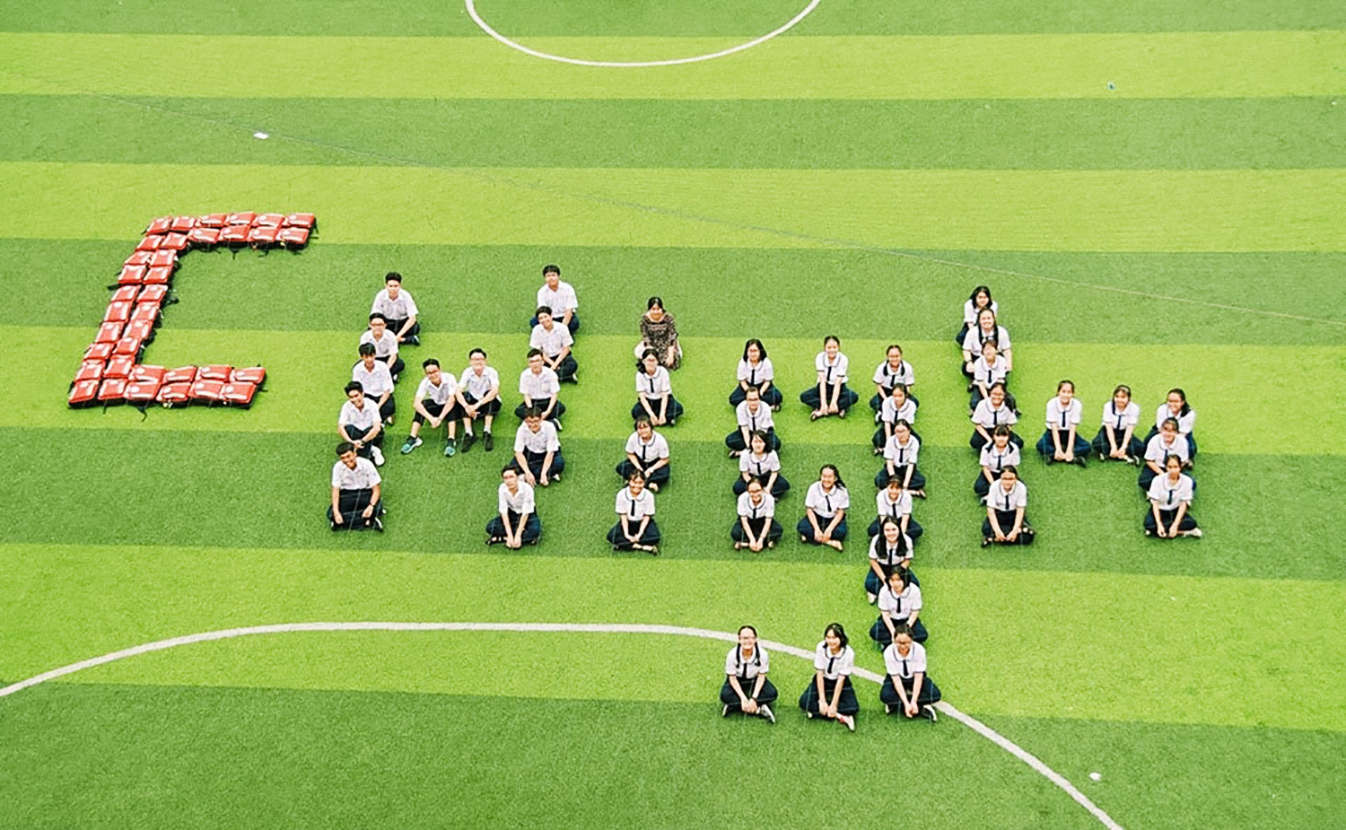 Ngôi trường trong mơ THPT Nguyễn Thượng Hiền (TP.HCM): Nắng Thượng Hiền - Nhớ thương hoài ảnh 11