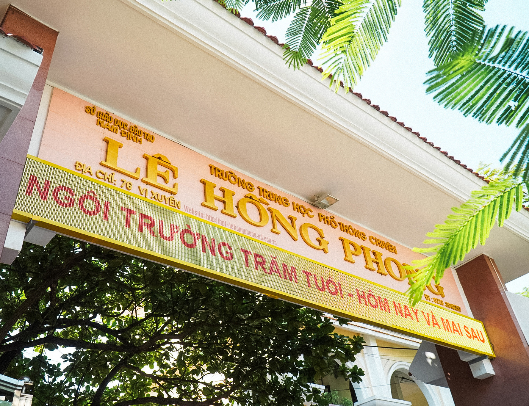 THPT Chuyên Lê Hồng Phong (Nam Định): “Đầu cầu” của những ước mơ ảnh 2