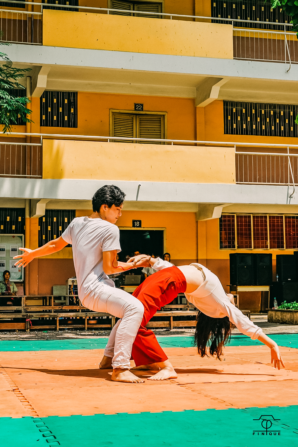 Ngôi trường trong mơ THPT Nguyễn Thượng Hiền (TP.HCM): Nắng Thượng Hiền - Nhớ thương hoài ảnh 16