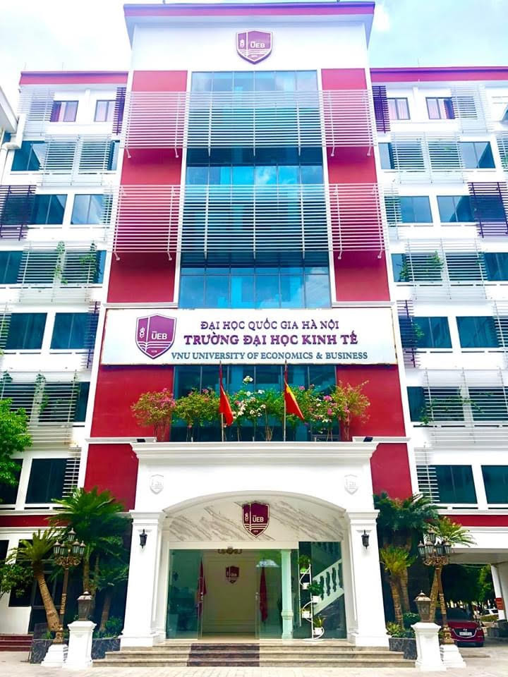 Thầy Trúc Lê: Học cách phụng sự người khác để được người khác phụng sự mình ảnh 2