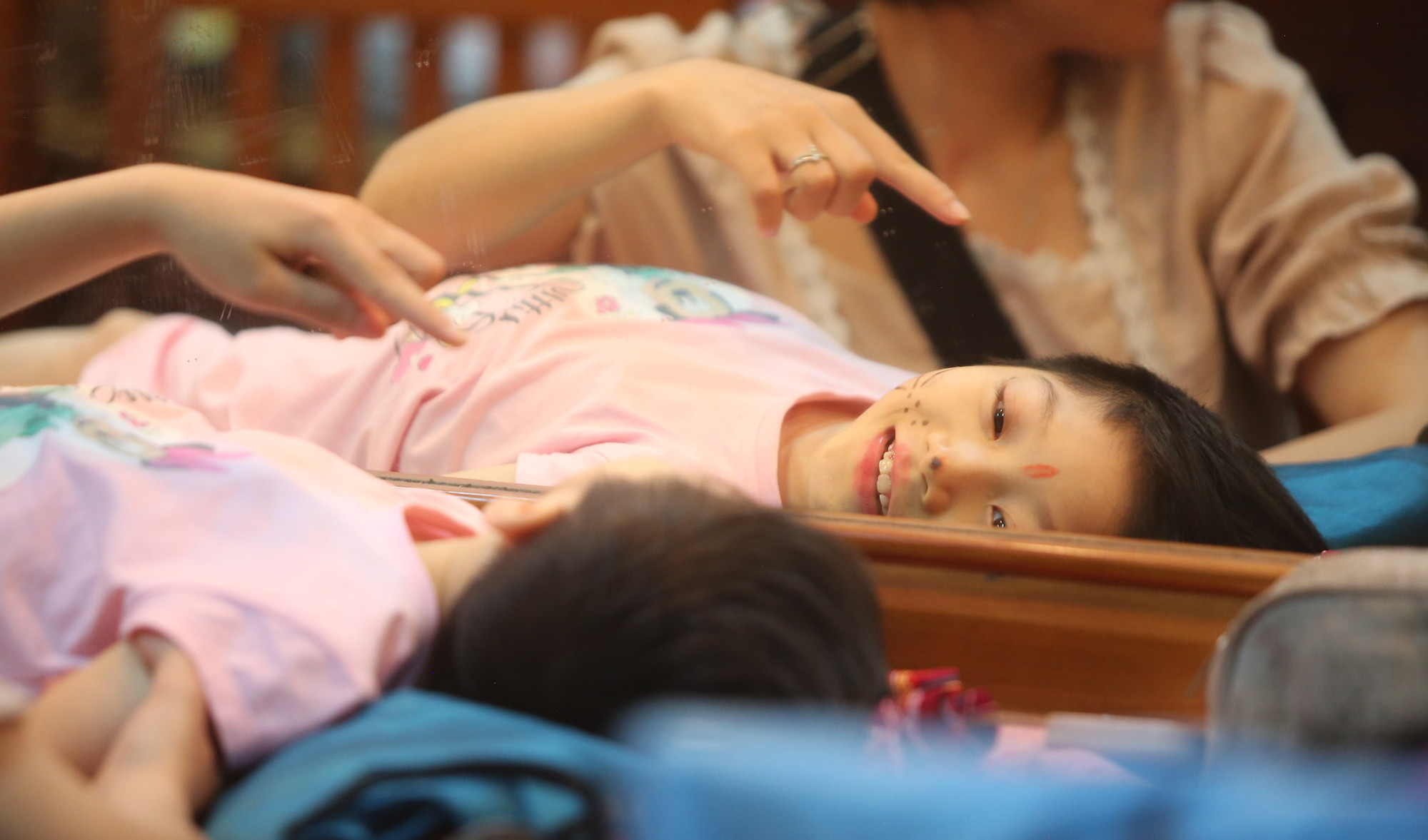 Minh Cúc nói về con bại não: 'Nếu biết mẹ sắp đi công tác về, con luôn thức cả đêm để chờ' ảnh 6