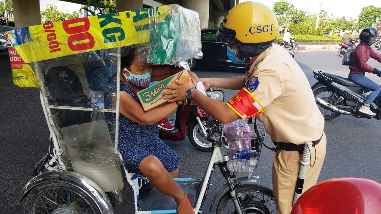 TPHCM lên kế hoạch ứng phó giai đoạn 3 dịch COVID-19 ảnh 20