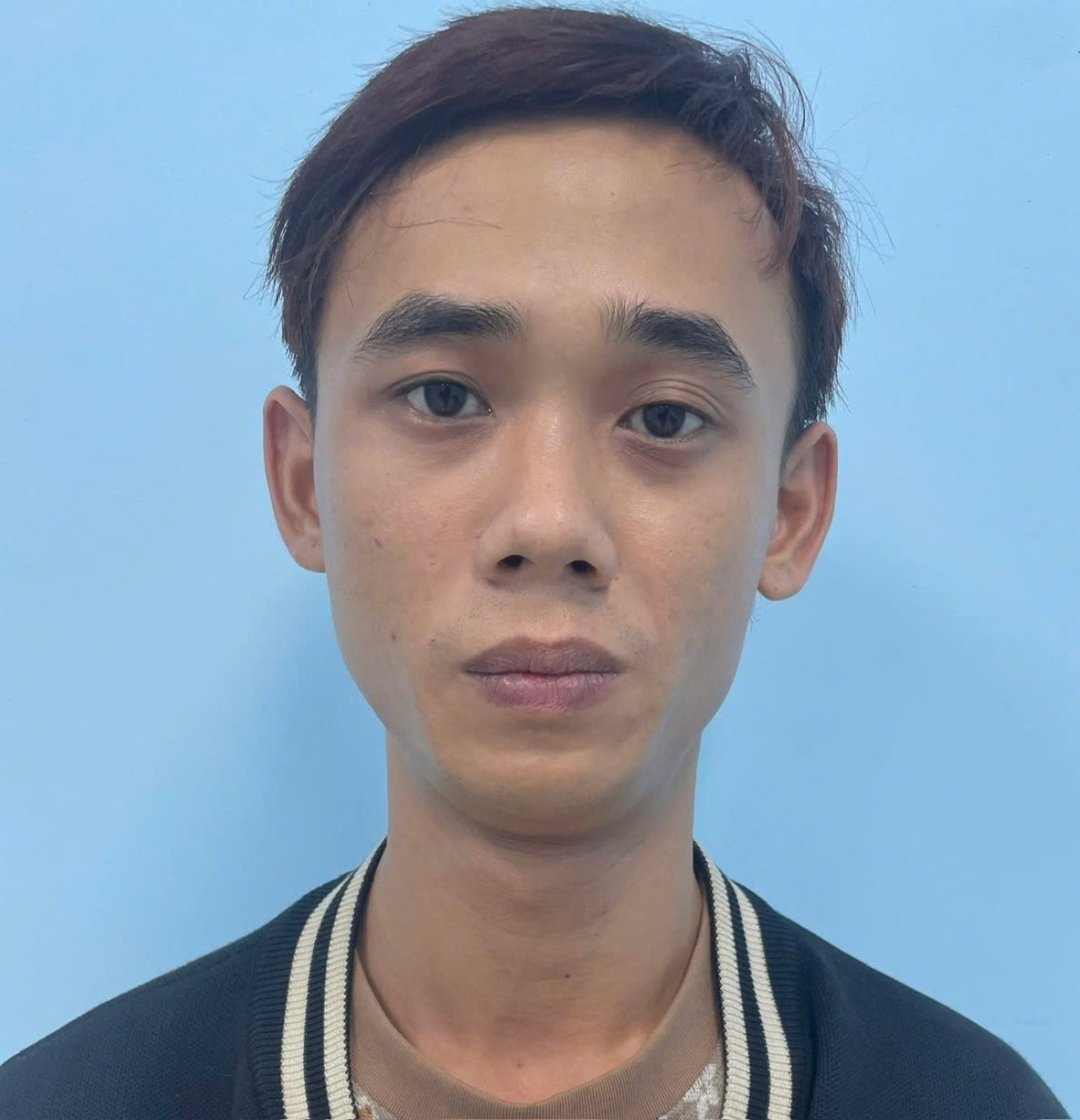 Phát lộ đường dây kinh doanh cần sa phía sau vỏ bọc Livestream bán quần áo