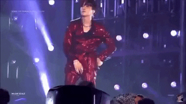 Chưa ai từng nghĩ j-hope và Suga giống nhau, cho tới khoảnh khắc thần thánh này ảnh 2