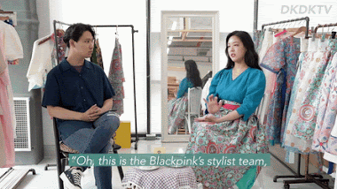 “Mượn” cả phong cách lẫn nhà thiết kế của BLACKPINK nhưng Oh My Girl không hề bị “ném đá“ ảnh 6