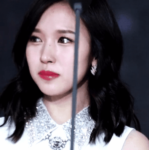 Đây chính là ba cô gái “mắt biếc” của K-Pop, lúc nào cũng buồn man mác như giọt mưa thu ảnh 4