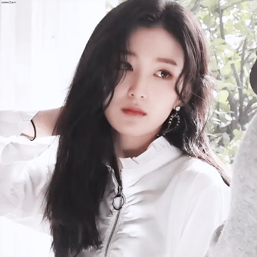 Đây chính là ba cô gái “mắt biếc” của K-Pop, lúc nào cũng buồn man mác như giọt mưa thu ảnh 10