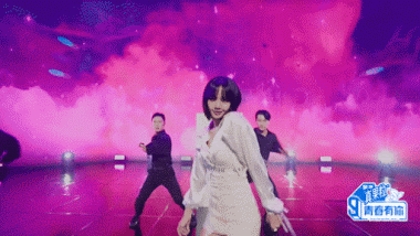 Chỉ bằng một câu trả lời ngắn gọn, Lisa vô tình khiến “thuyền KunSa” chìm nghỉm ảnh 2