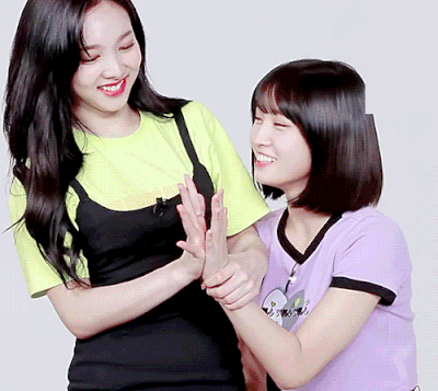 Nayeon (TWICE) debut đã lâu nhưng giờ fan mới biết cô sở hữu kỷ lục ngoại hình này ảnh 4