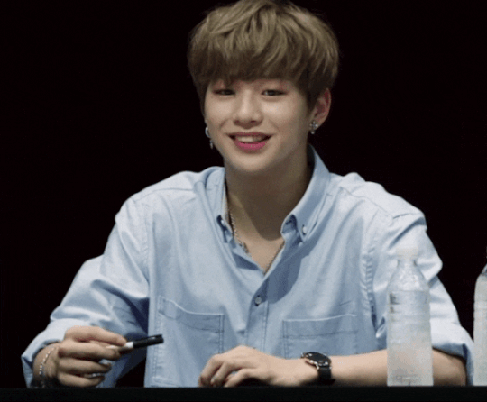 “Nụ cười hình trái tim” là thế nào mà các idol này được người Hàn khen hết lời? ảnh 8