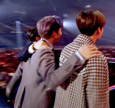 Góc “sởn da gà“: Loạt ảnh và clip cho thấy BTS thật sự có “siêu năng lực“? ảnh 12